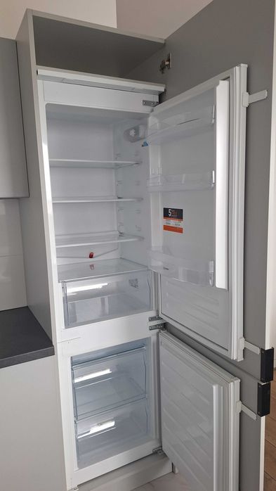 Lodówka BEKO 177 x 54 x 55 - otwierana na prawą stronę
