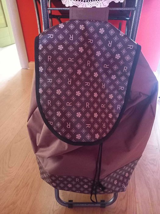 Wozek na zakupy na kolkach