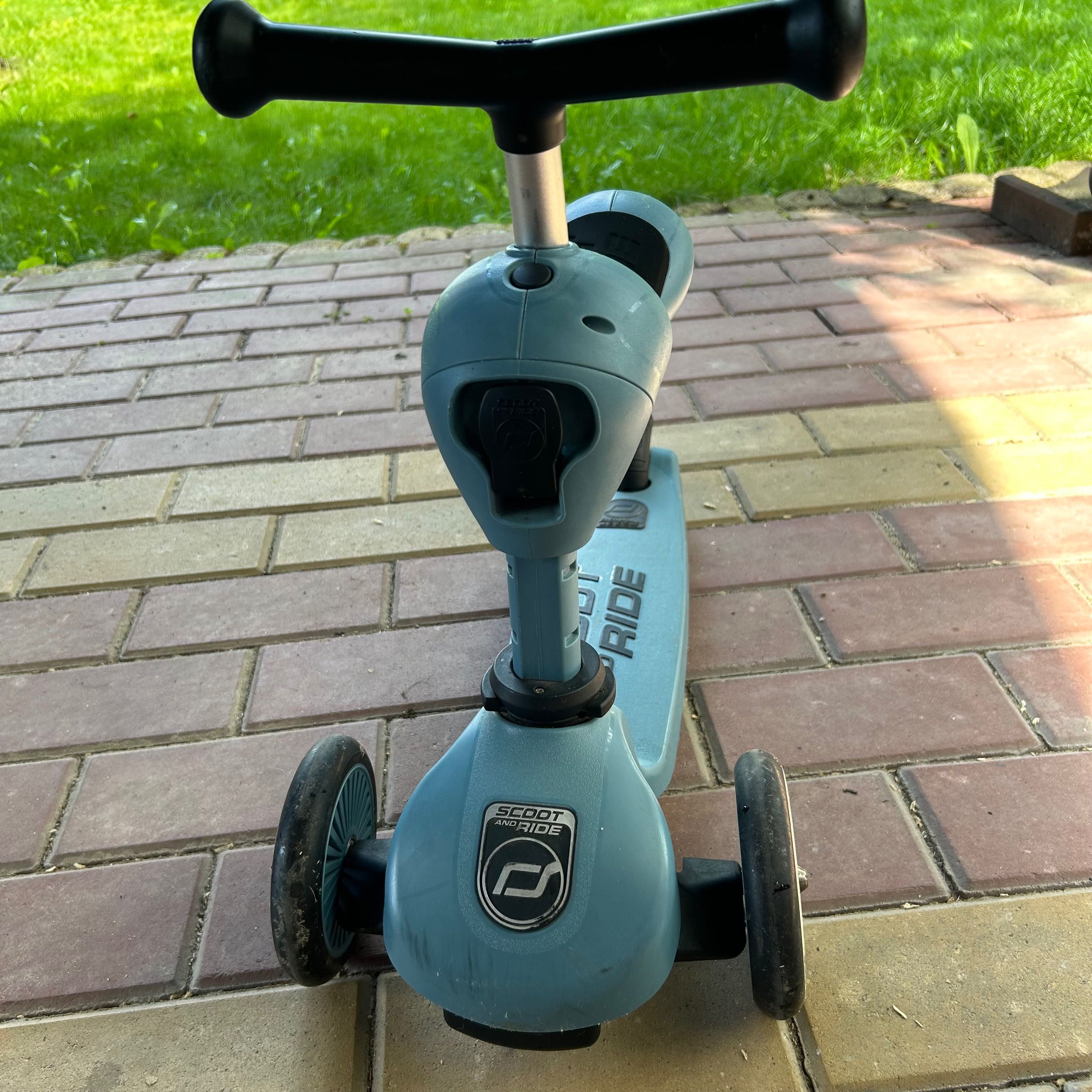Jezdzik scootandride