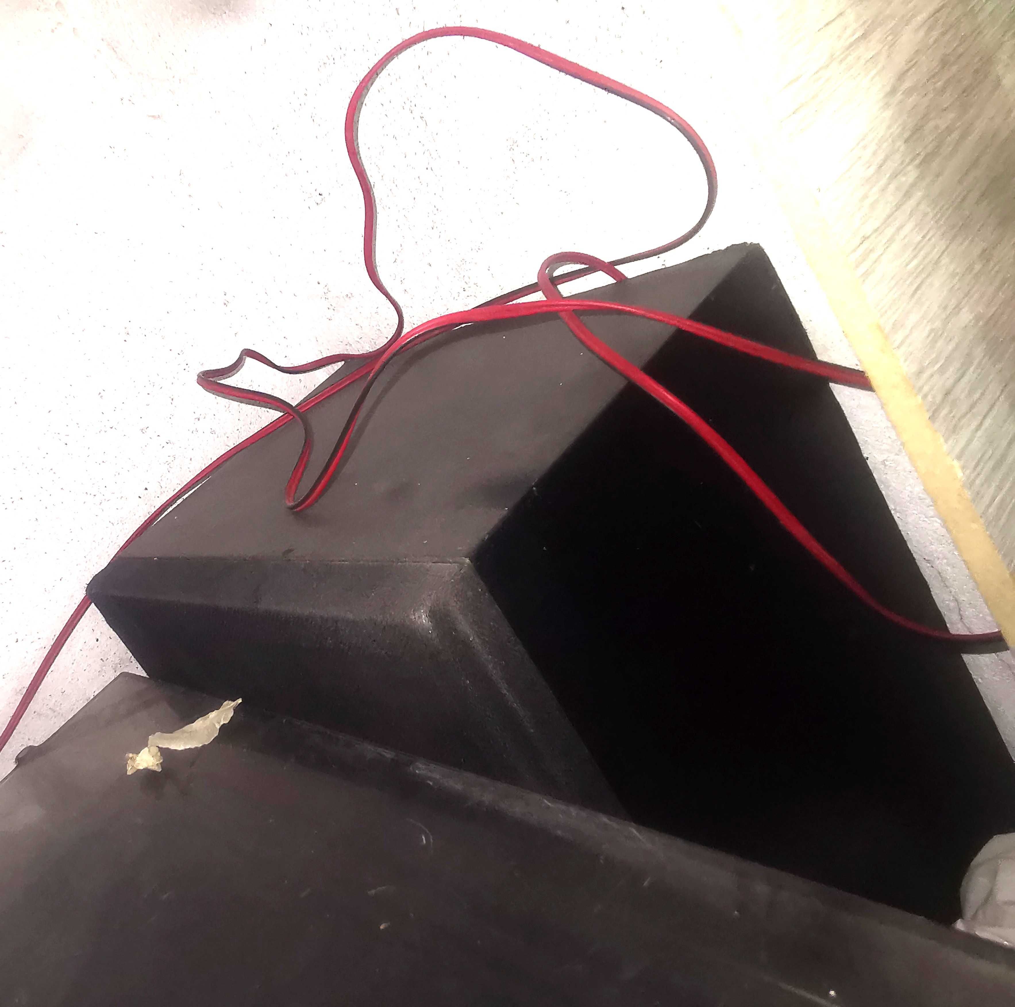 Aparelhagem de som SINGER com giradiscos ,cassete e rádio e 2 colunas