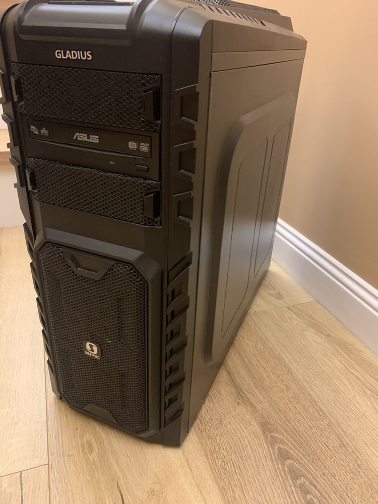 Komputer stacjonarny i7 3960x GTX 1660 Super zasilacz 650w