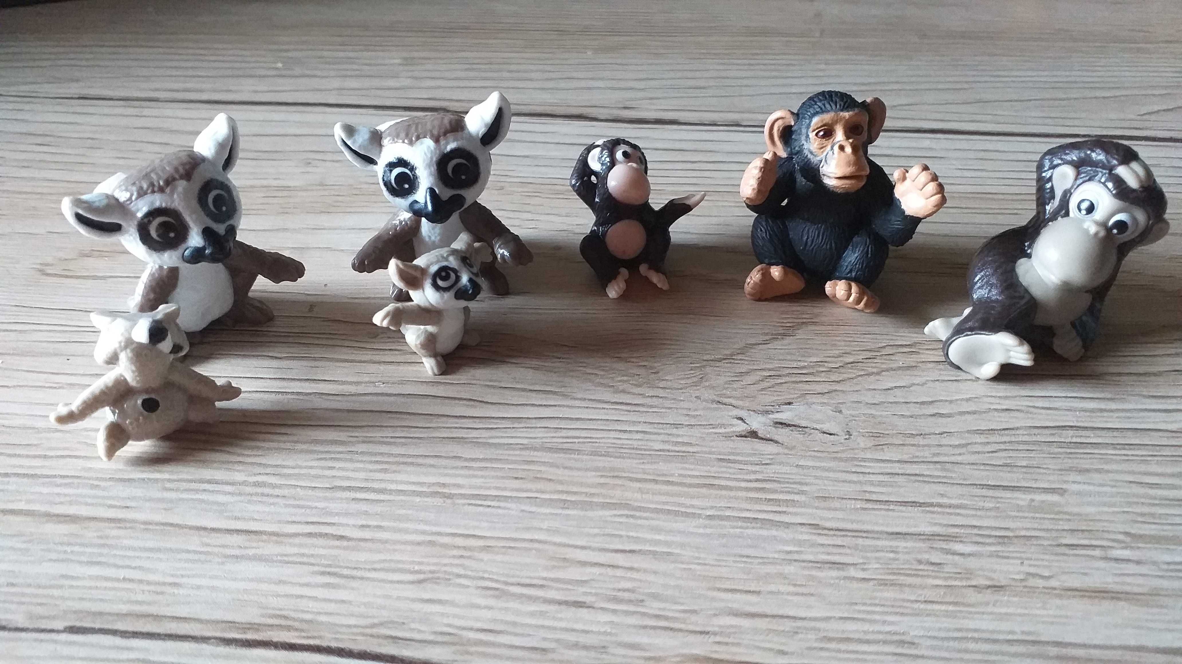 Figurki małp i szakli