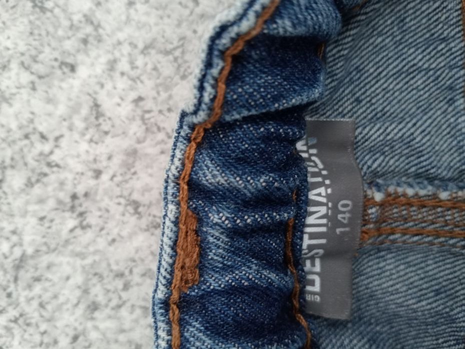 Dżinsy dziewczęce roz.140