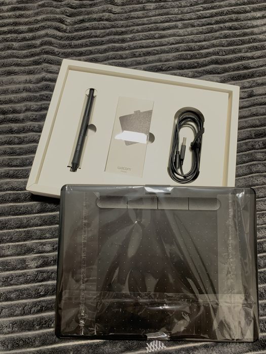 Графічний планшет Wacom Intuos M