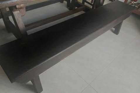 Mesa Maciça (BR_MT) + 2 bancos + 2 cadeirões