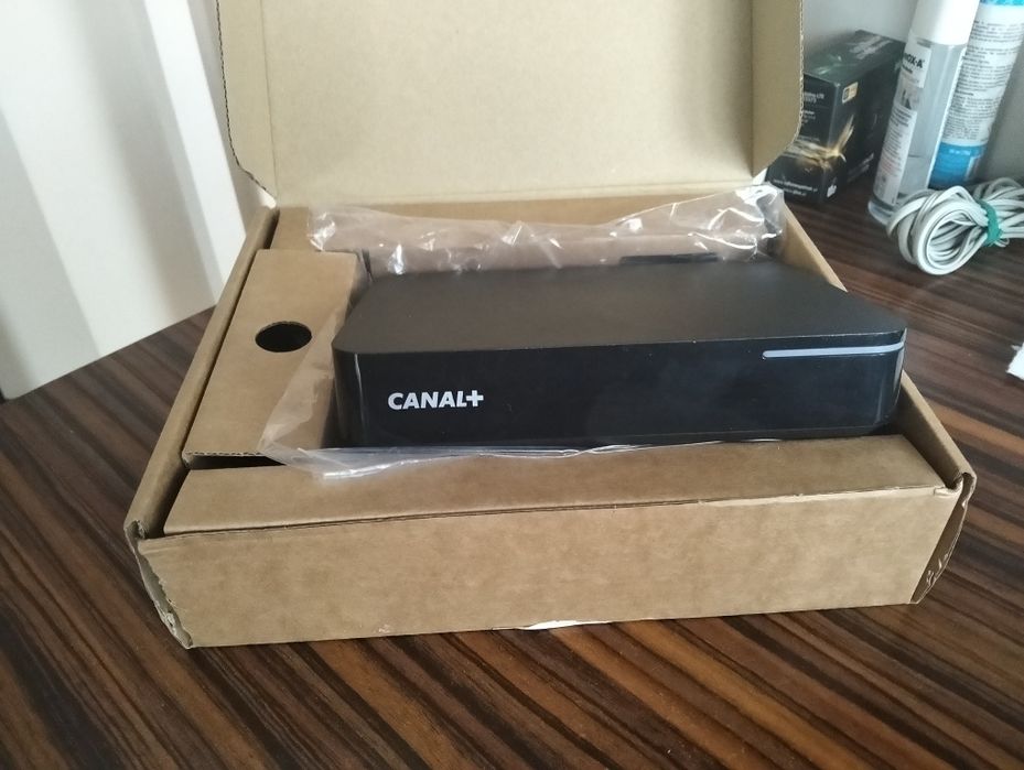 Dekoder canal plus box
