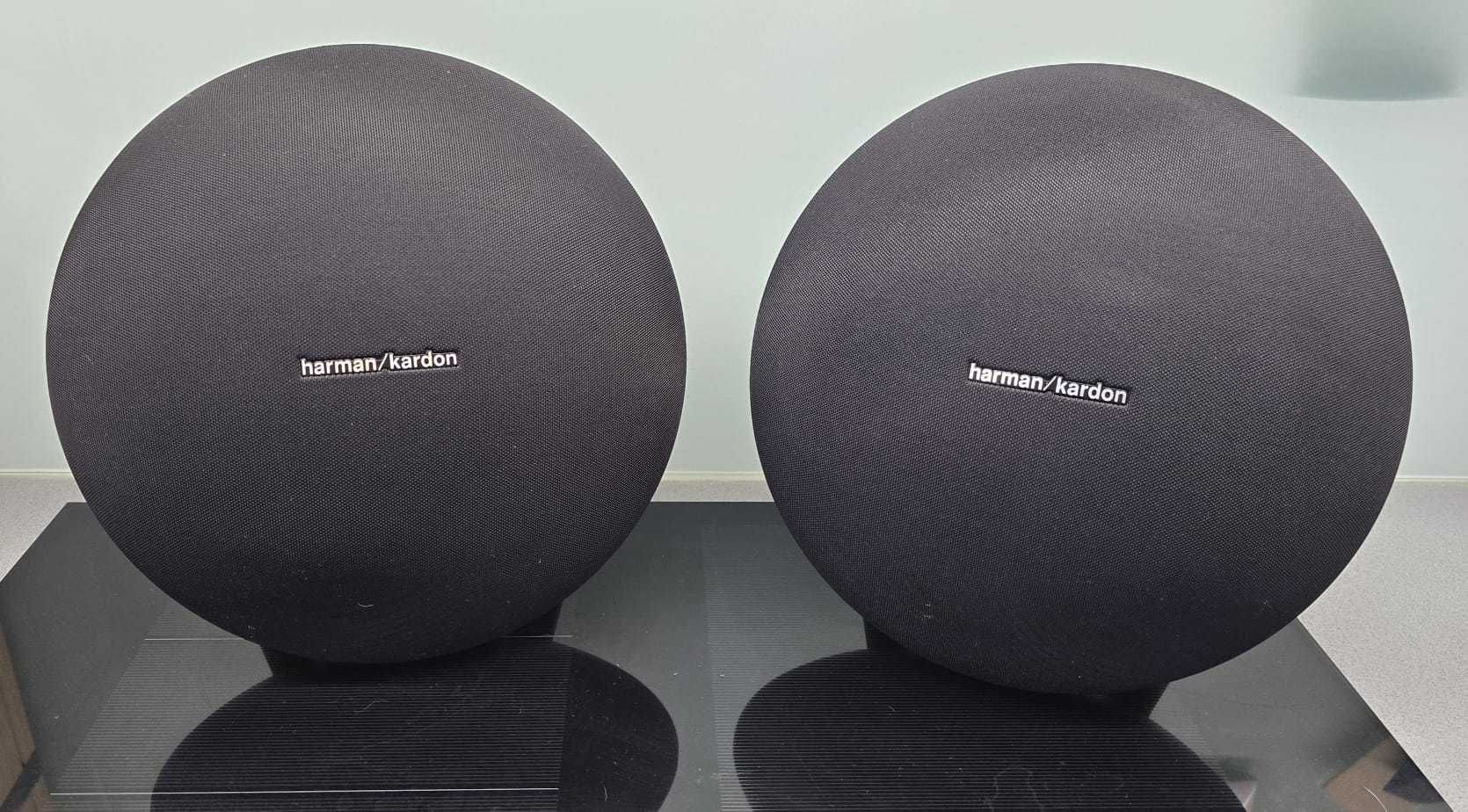 Colunas Harman Kardon Onyx studio 4