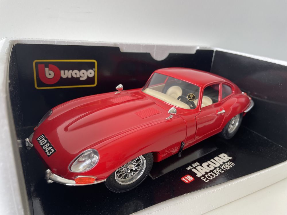 77. Model Jaguar E-Type 1:18 Bburago Burago (nie maisto welly)