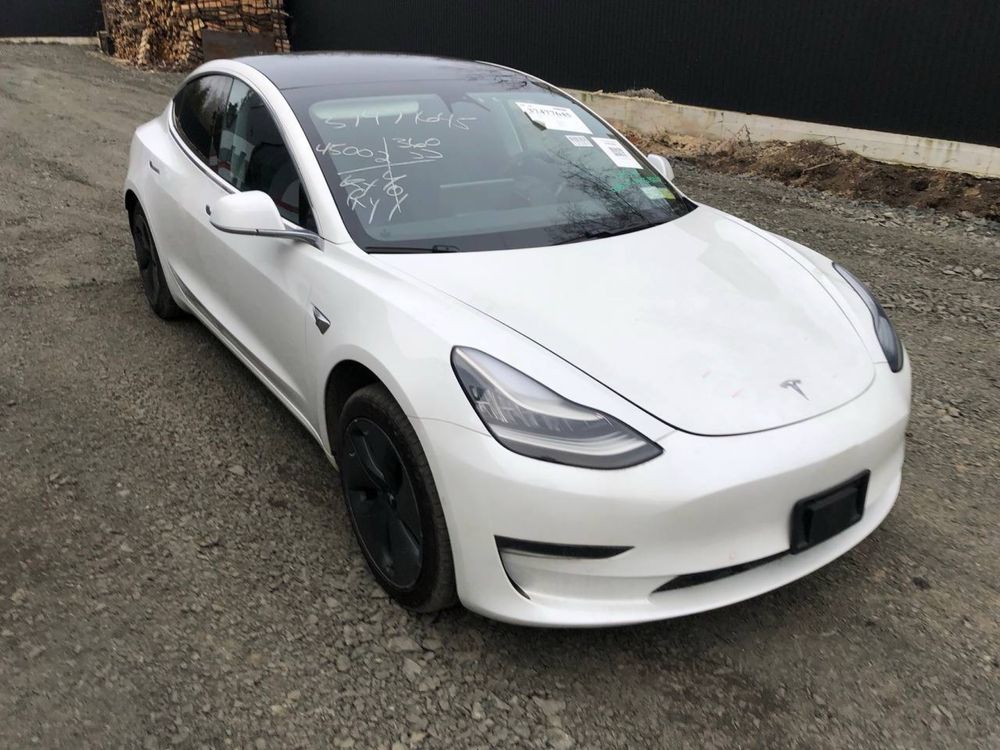 Tesla Model 3 Standard Range  2019 р