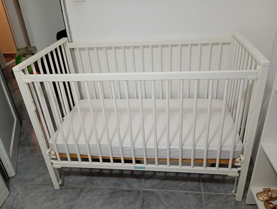 Berço Chicco com colchão