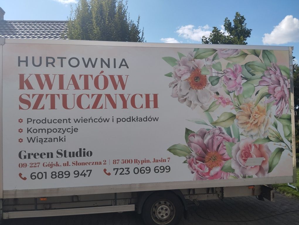Reklama na samochód oklejanie busów witryn montaż reklam cała Polska