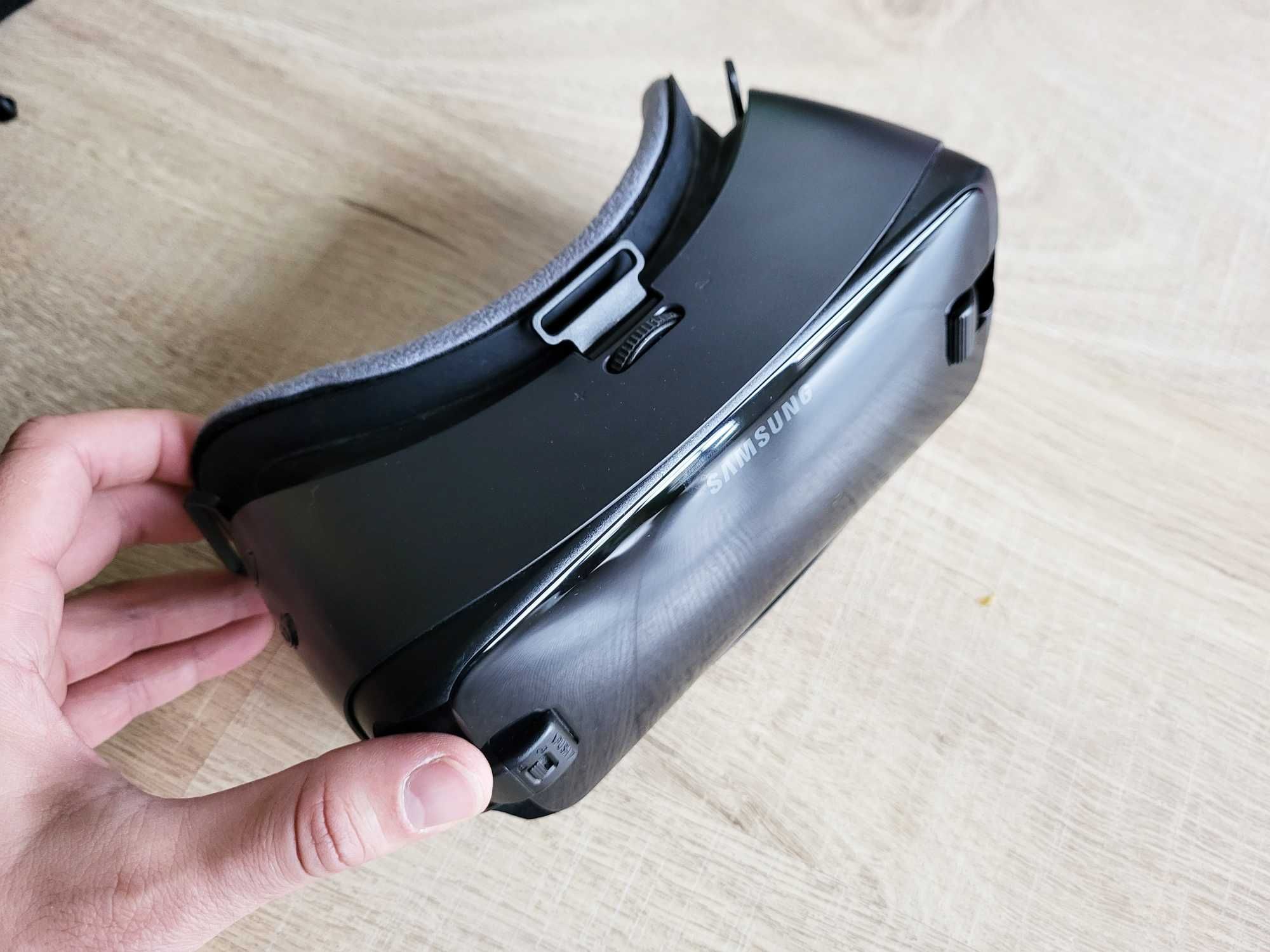 Samsung Gear VR4 SM-R325+ kontroler + pasuje z galaxy S7, S8, S9 ,S10