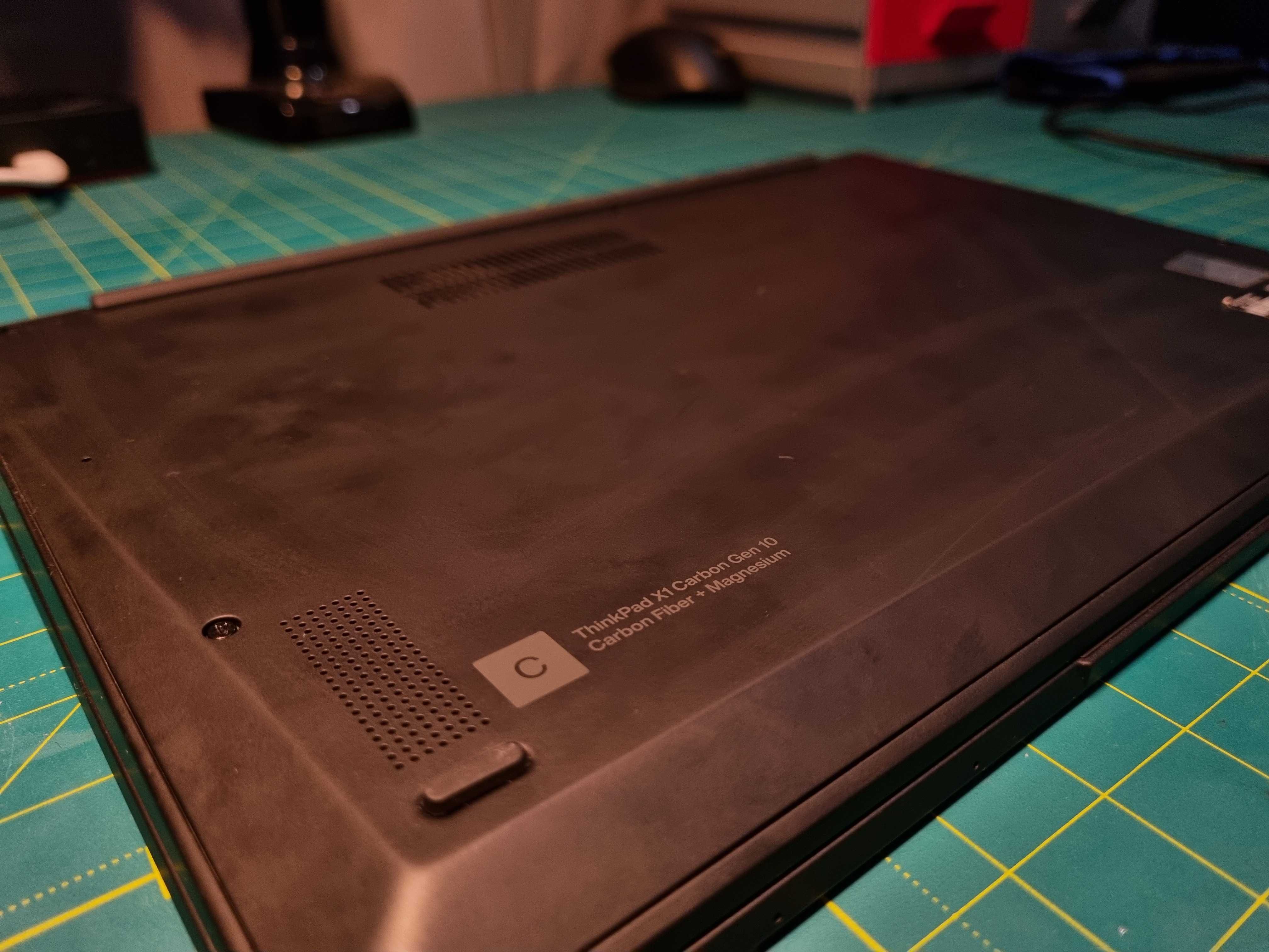 Lenovo ThinkPad X1 Carbon gen10 i7-1260p 2k OLED 90 Hz