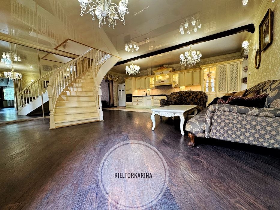 Аренда шикарного дома/Центр города 5 комнат