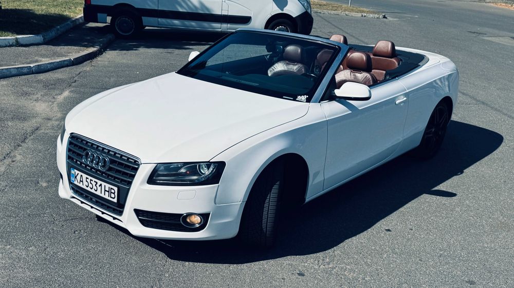 Продається яскравий автомобіль для емоцій - AUDI S5 CABRIOLET