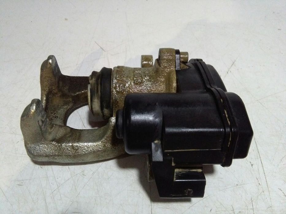 PINÇA TRAVÃO TRASEIRA ESQUERDA RENAULT KADJAR 2016 -