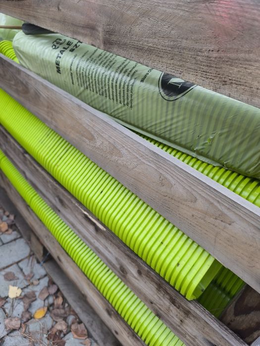 Doniczka produkcyjna 1litr kwadratowo-okrągła VKR1 limonka 100szt.