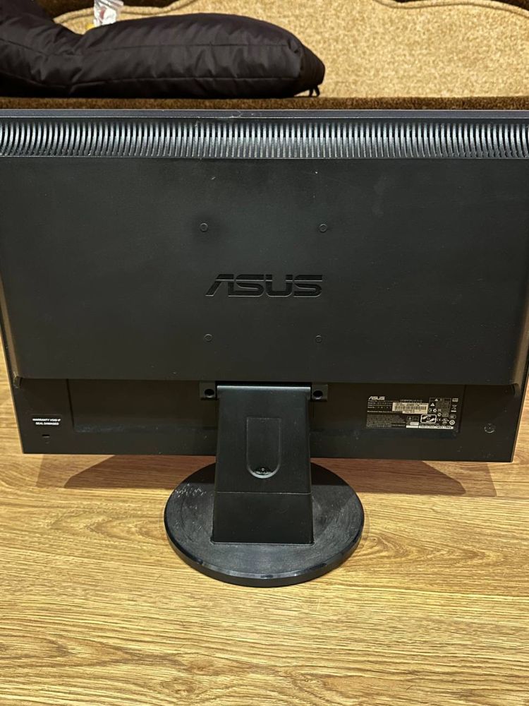 Монітор asus vw225n