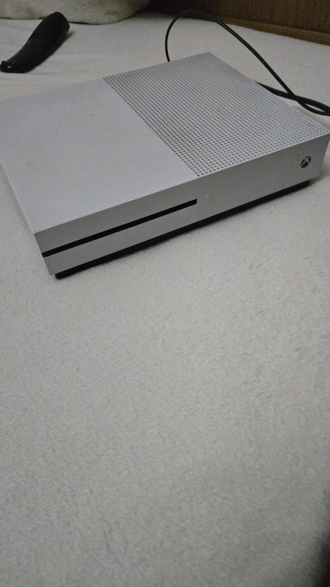 Vendo xbox one s, LER ANÚNCIO TODO