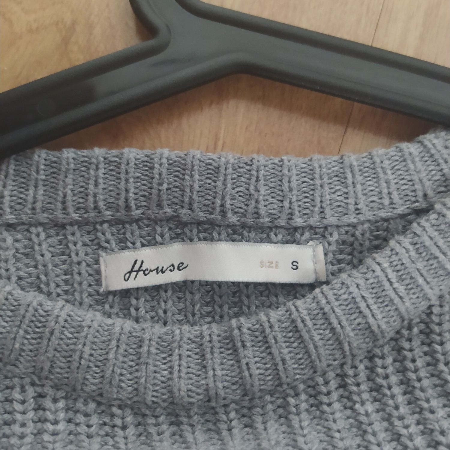 Szary bawełniany sweter z wiązaniami