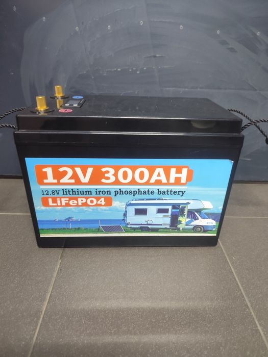 Nowy akumulator LifePo4 12V 300Ah z BMS do kampera łodzi 345x190x250mm