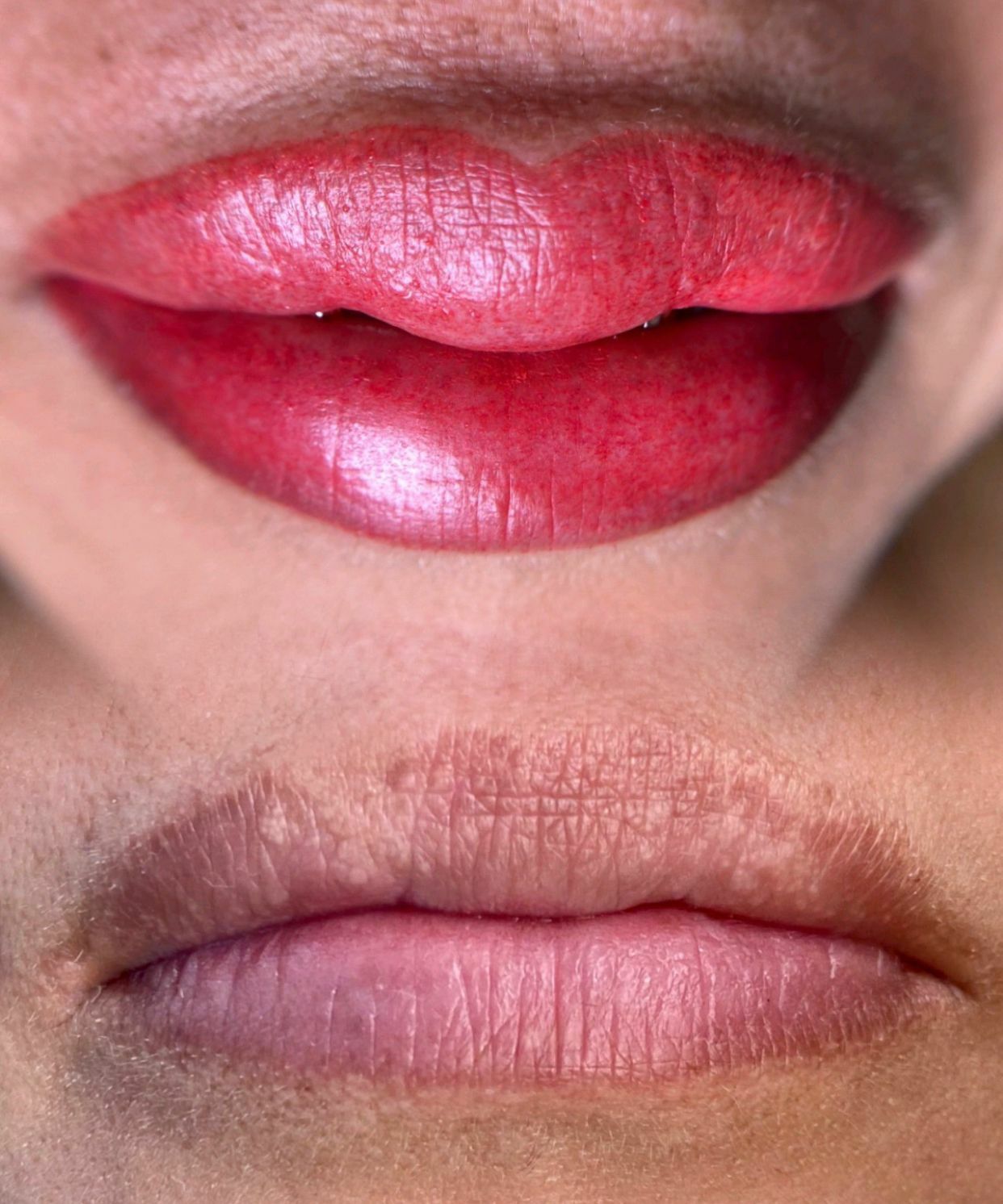 Micropigmentação labial, sobrancelhas, contorno dos olhos.