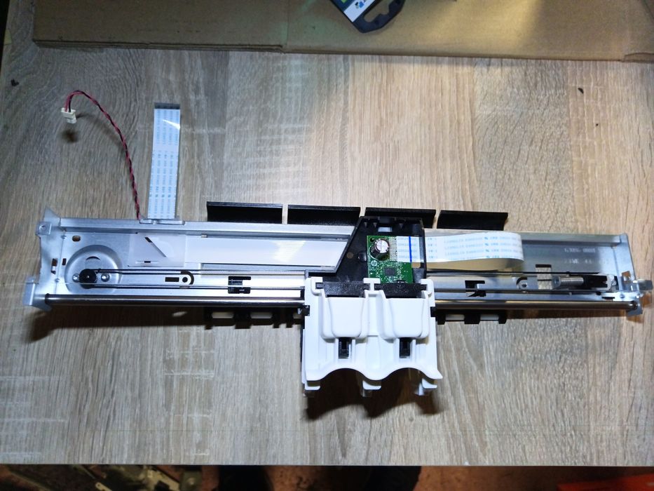 Kompletna Karetka do HP DeskJet 2820 (może pasować do innych modeli)