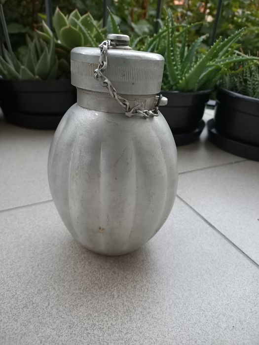 Manierka wojskowa oryginalna,  bidon wojskowy stary