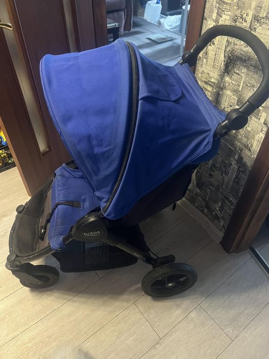 Продам детскую коляску Britax