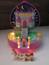 Polly Pocket Starlight Castle 1992
Światełko działa