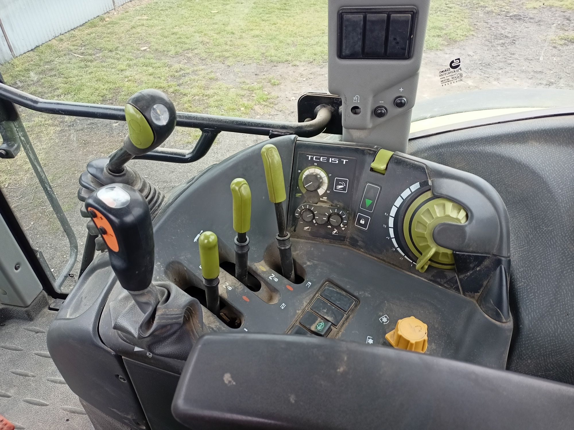Claas Arion 630 C