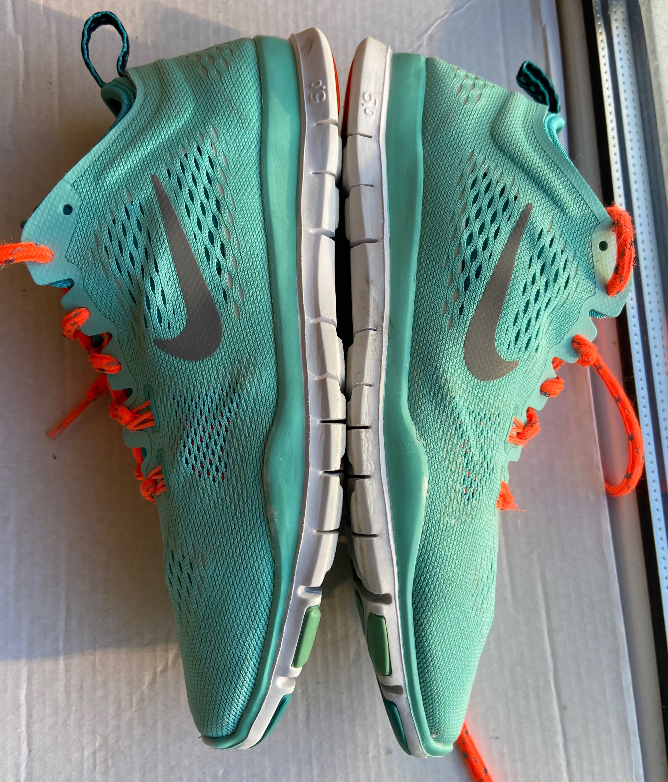 Niki free run tr fit 4 розмір 37,5 кросівки бігові спортивні кросовки