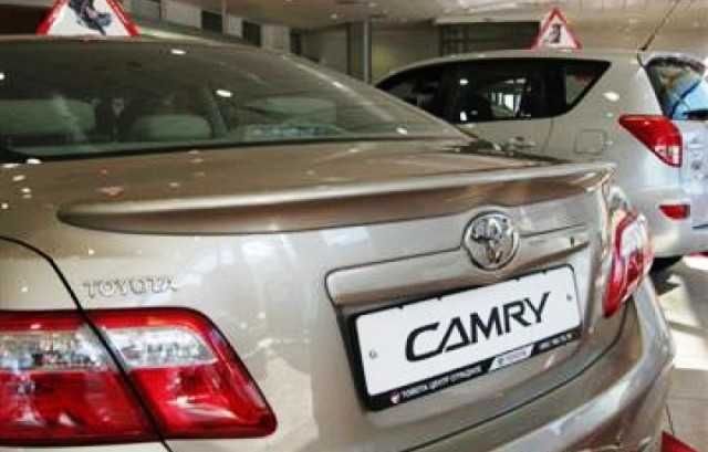Накладка заднего бампера на Тойота Камри 40 юбка перед Toyota Camry 40