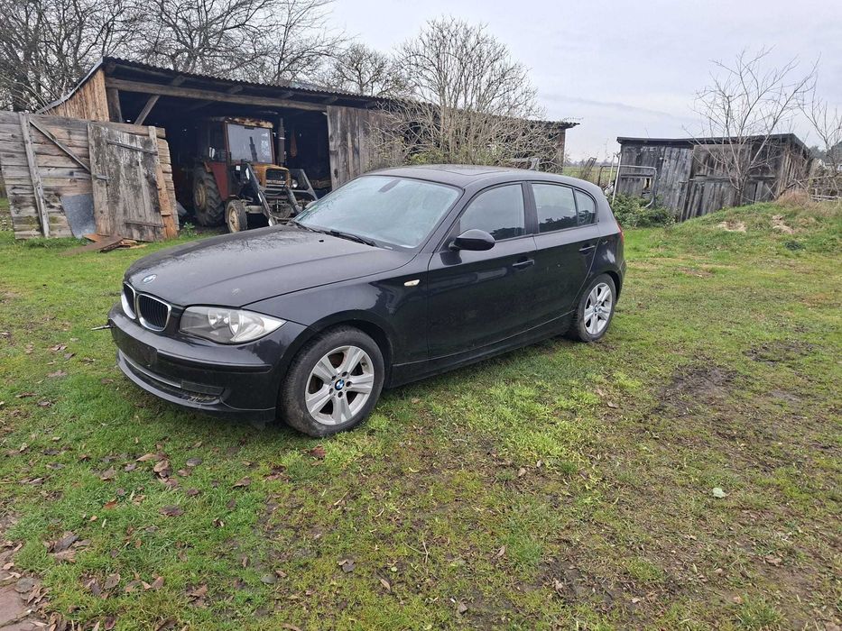 Witam sprzedam lampy przód , oraz posiadam wszystkie części do BMW e87