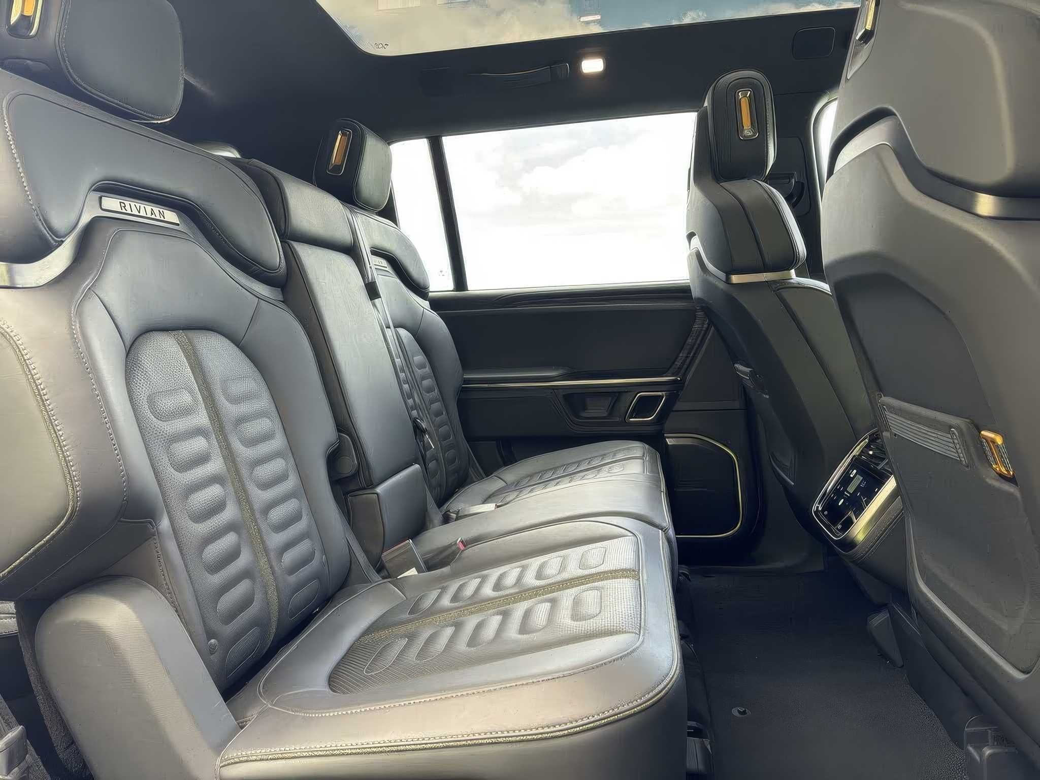 2022 Rivian R1S Launch Edition