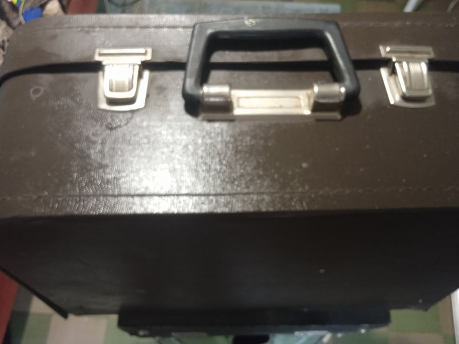 Советская швейная машинка полностью рабочая