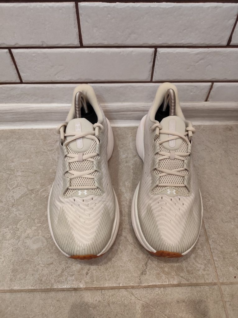 Under Armour HOVR Infinite Pro
