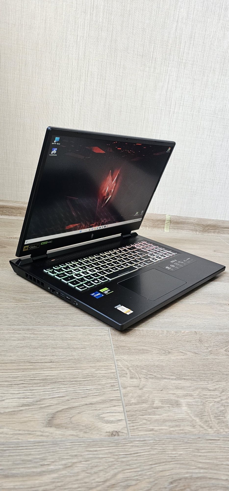 Acer Nitro 17" (Новый, RTX4050)