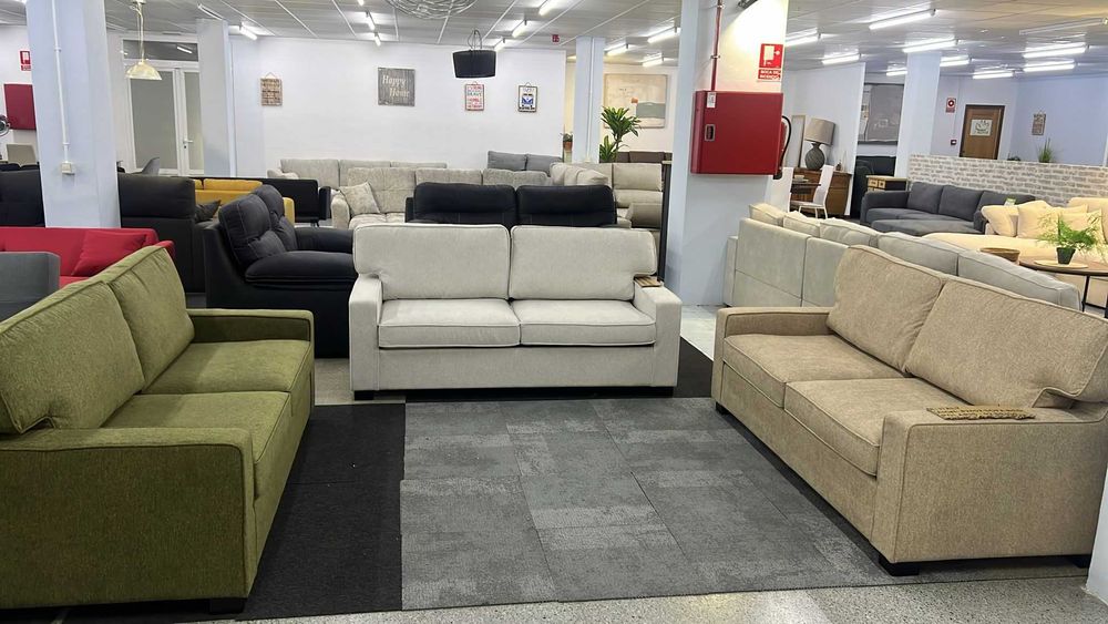 LIQUIDAÇÃO!! SOFÁ-CAMA MODELO ITALIANO POR 554 €