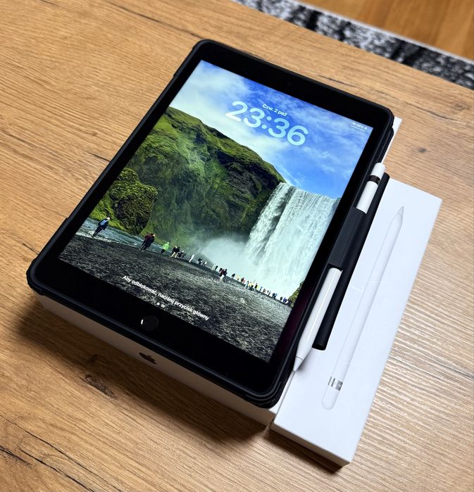 Apple Ipad 9 64gb + Apple Pencil 1 gen + etui Spigen Ultra Hybrid
