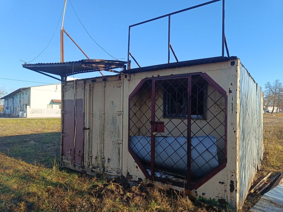 Sprzedam Kontenery morskie połączone 5 na 6 metrów