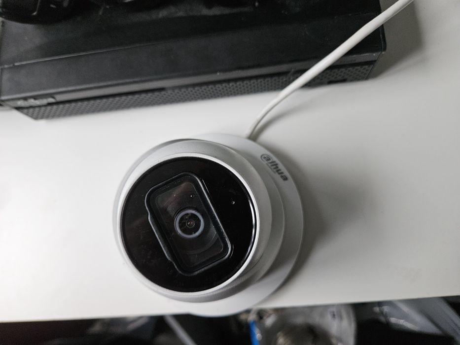 Zestaw monitoringu profesjonalny- kamery i rejestrator