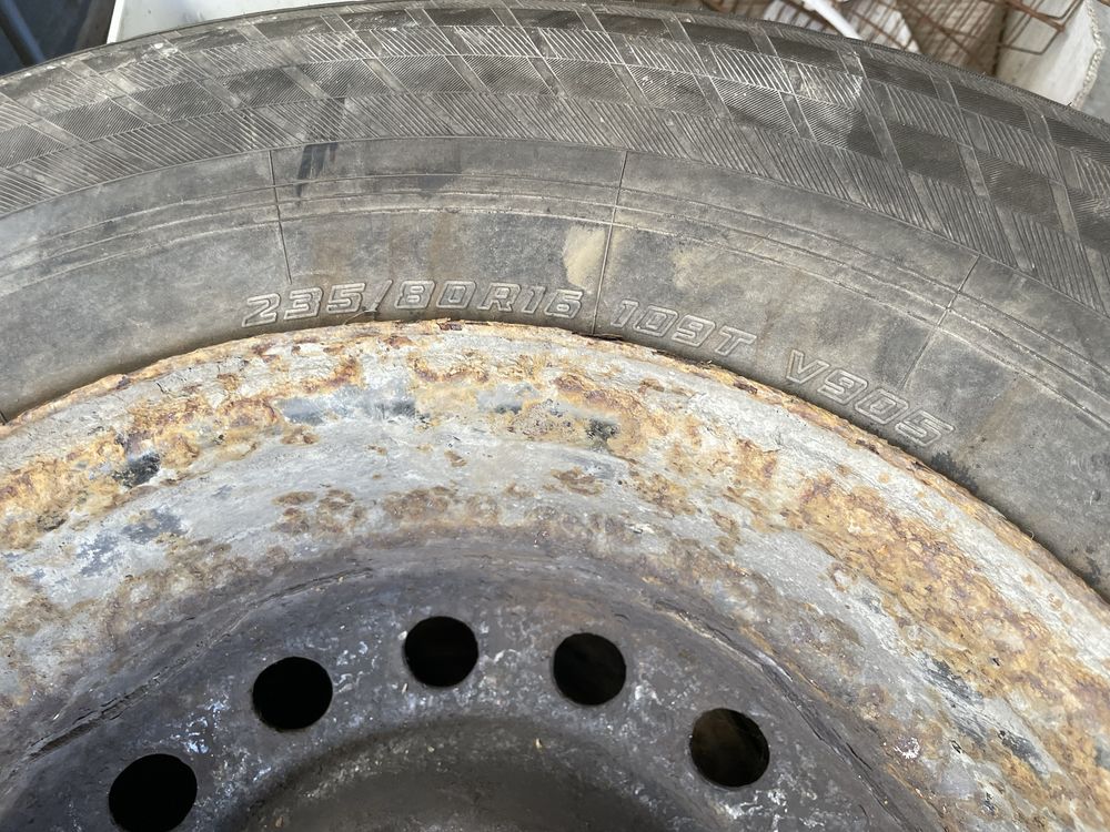 Комплект колес (диски+шини) 235/80 R16 YOKOHAMA