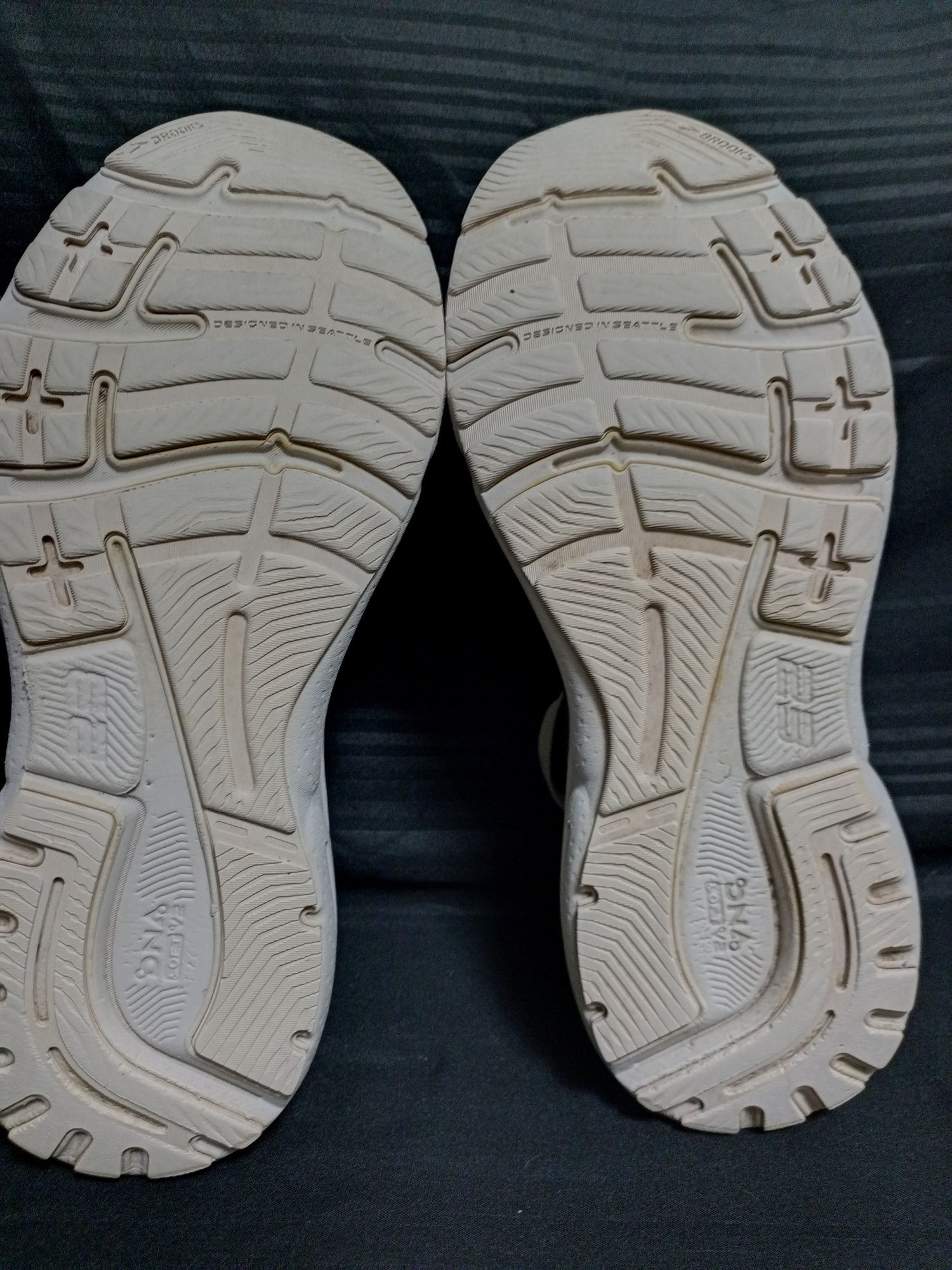 Кроссовки Brooks Adrenaline 23 (44p.) Оригинал! Идеал!