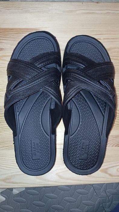 Чоловічі шльопанці 39-40 р. 25.5 см по устілці.