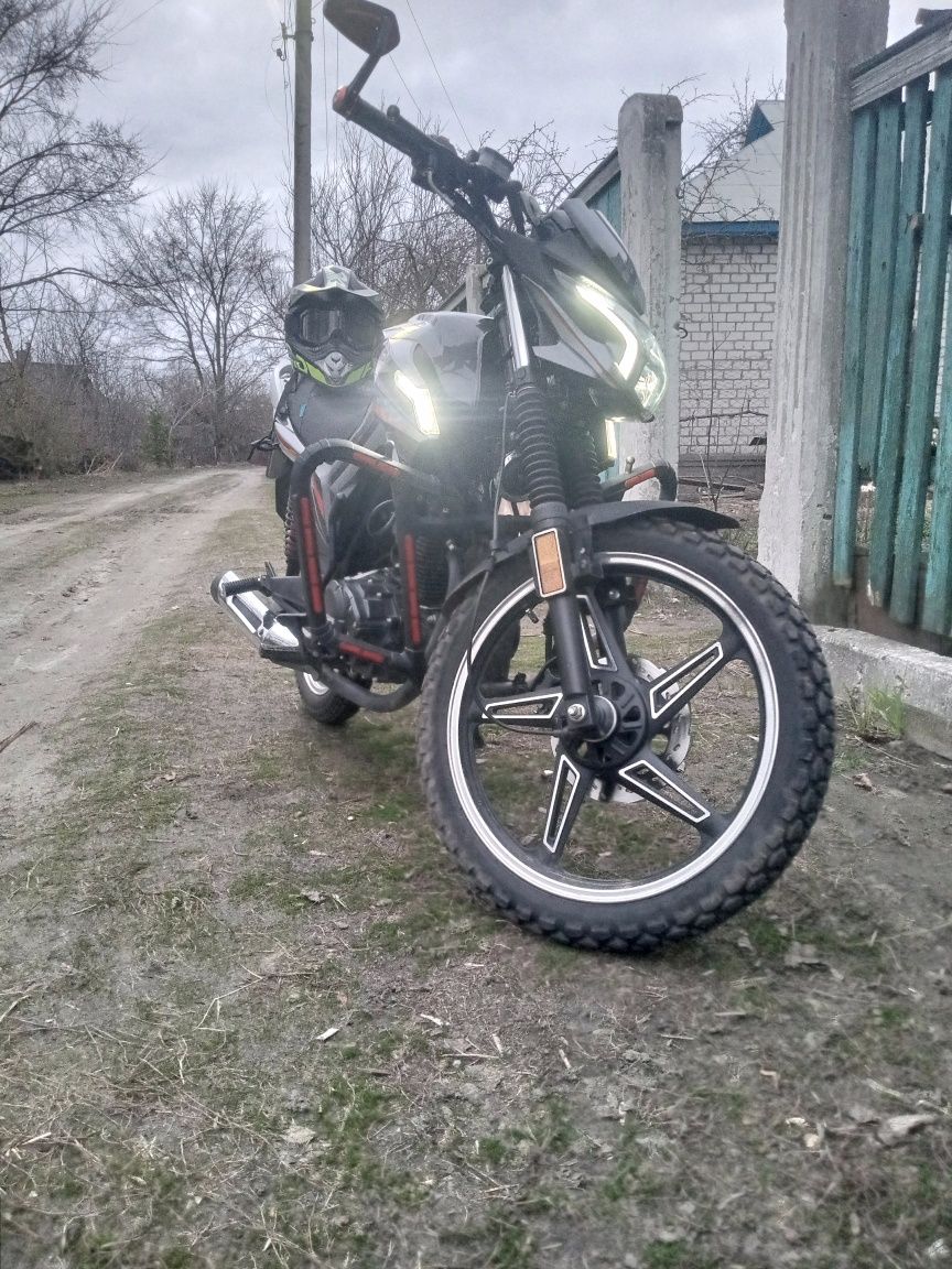 Продам Мустанг фортуна  200