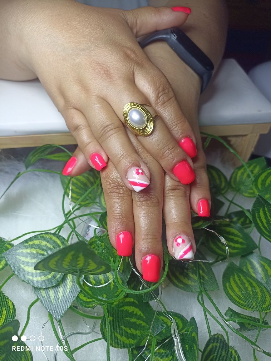 Unhas de gel verniz gel