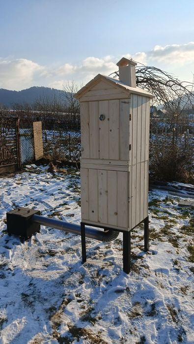 Wędzarnia ogrodowa drewniana