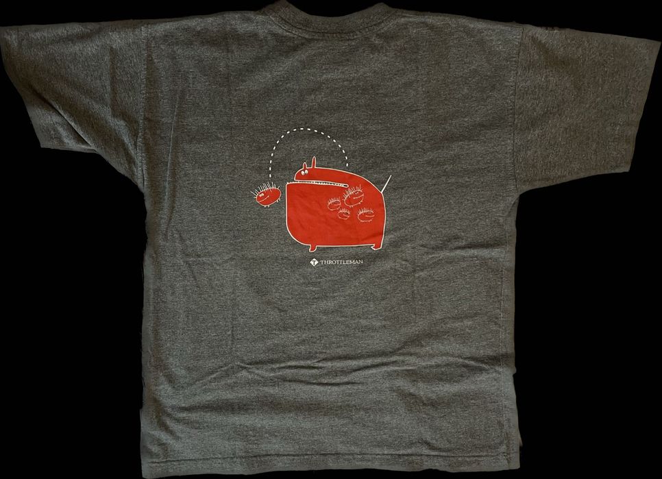 Tshirt monstro cinza