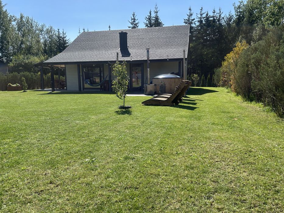 Mazury Dom w Leleszkach do wynajecia z gorąca balią